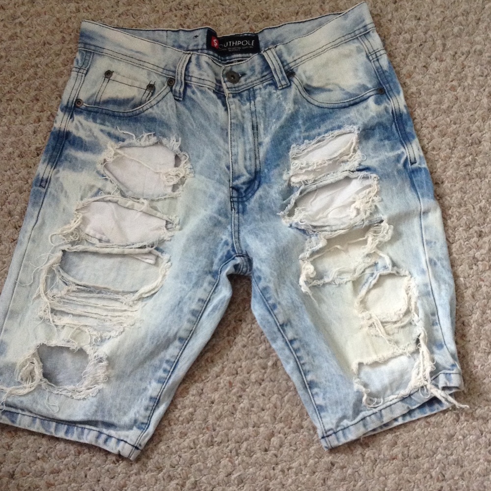 SOUTHPOLE DISTRESSED MENS SHORTS 30 NWOT